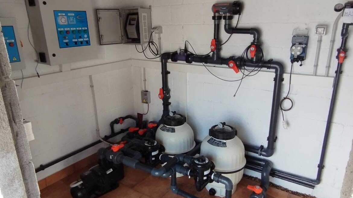 Sala de filtración de una piscina
