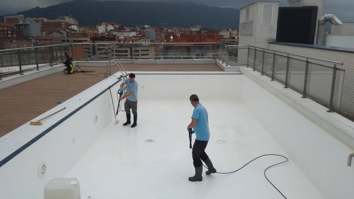 Limpieza de piscinas
